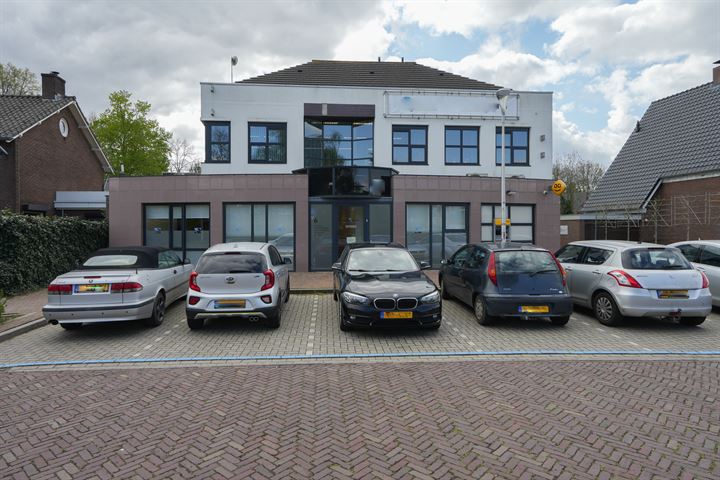 Laauwikstraat 6, Lent