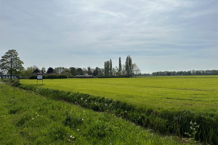 Bekijk foto 1 van Oeffeltseweg 2-C