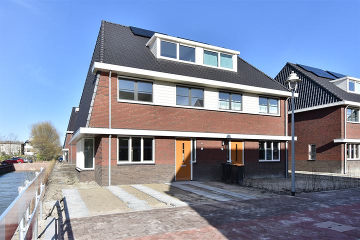 Bekijk foto 38 van Abdis Heilwichstraat 9