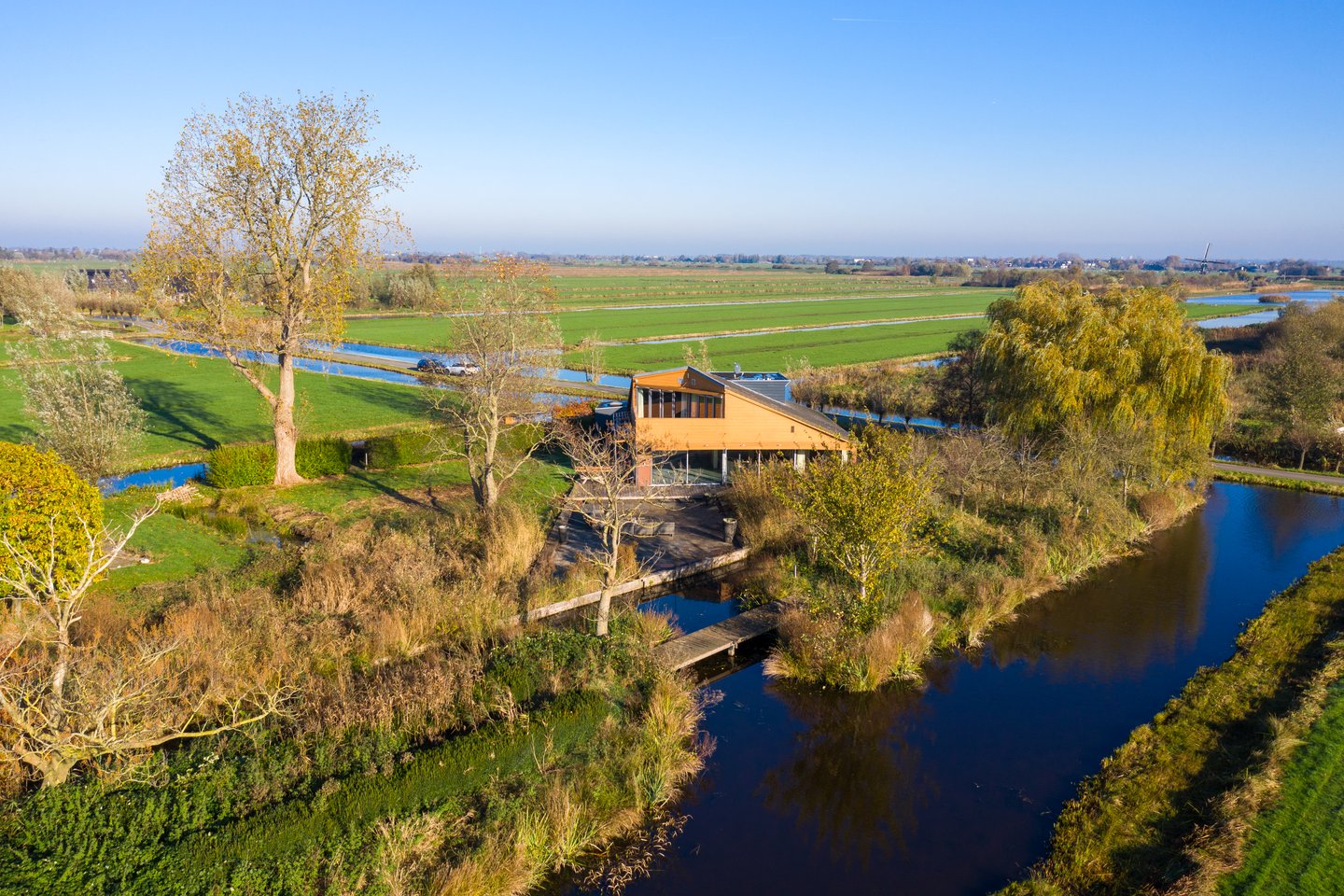 Bekijk foto 2 van Oukoopsedijk 14