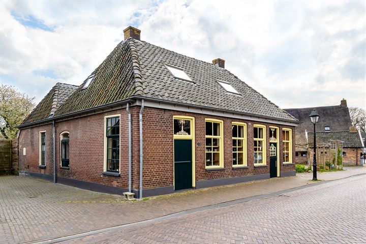 Bekijk foto 37 van Kruisstraat 4