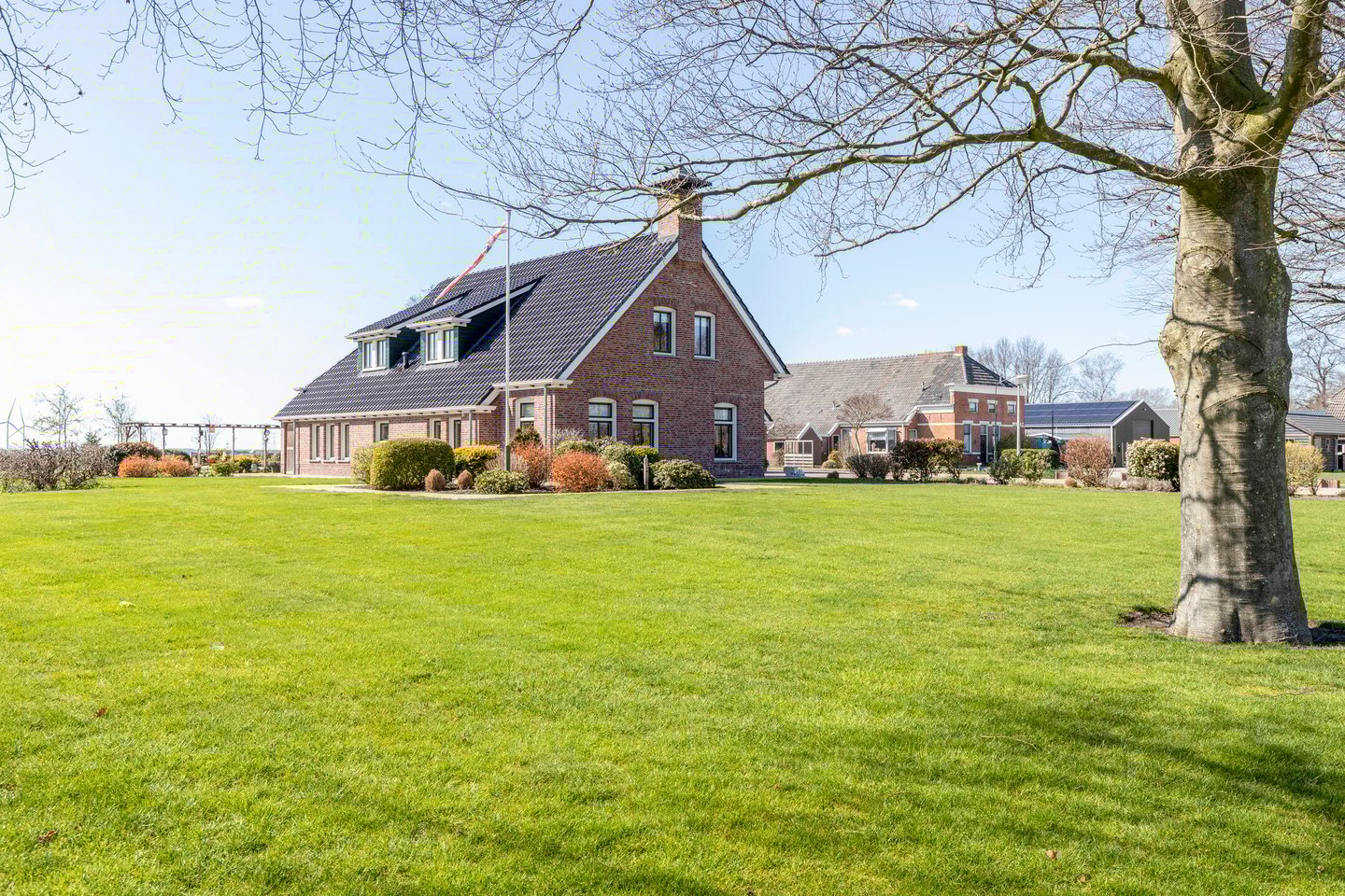 Bekijk foto 1 van Roswinkelerstraat 52