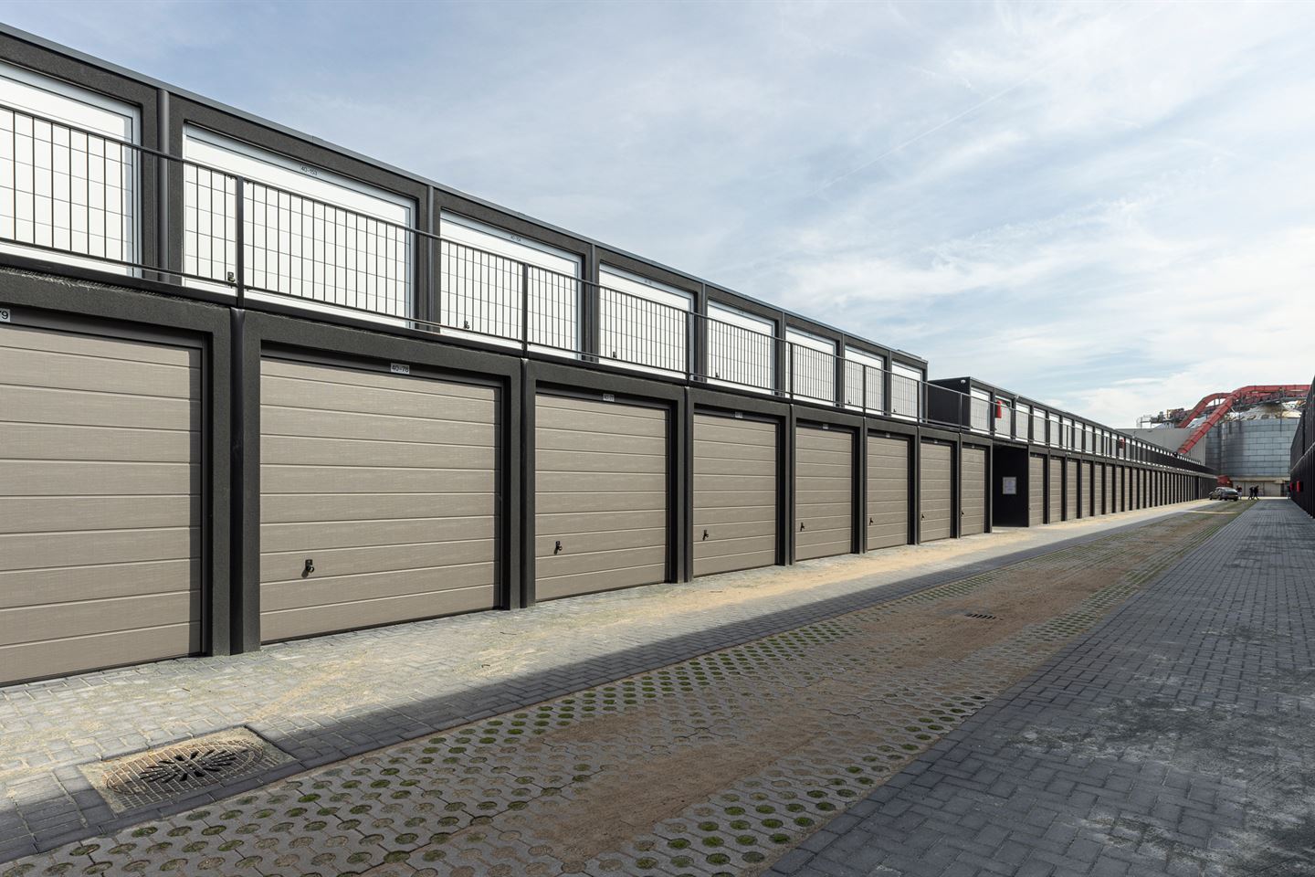 Bekijk foto 4 van Garagepark Vrijewade Nieuwegein