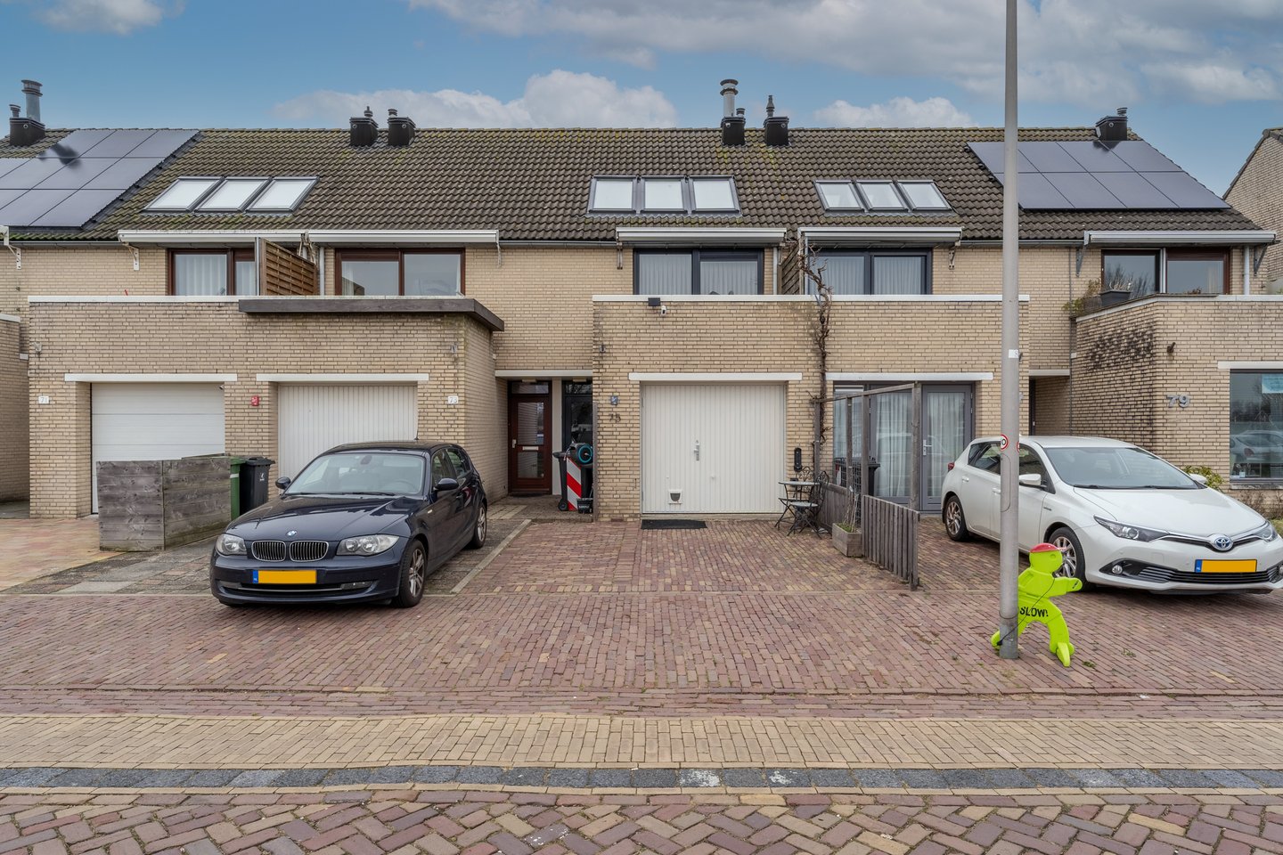View photo 2 of Dorpsstraat 75