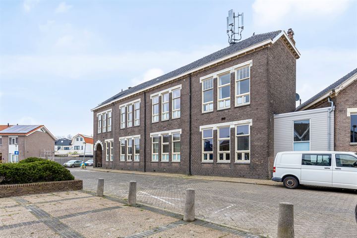 Bekijk foto 3 van Molenstraat 1