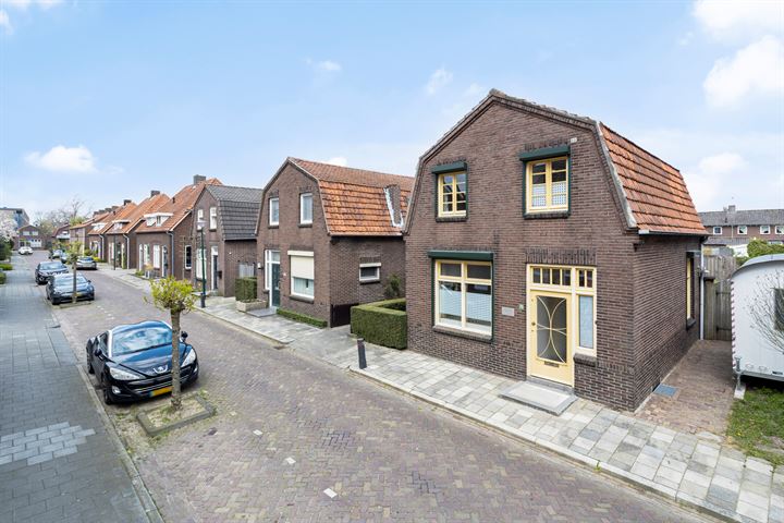 Bekijk foto 7 van Burg vd Mortelstraat 23