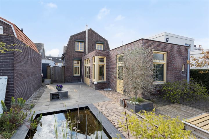 Bekijk foto 1 van Burg vd Mortelstraat 23