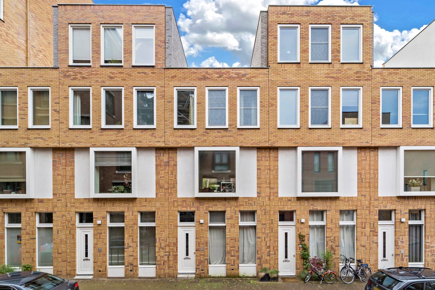 Bekijk foto 1 van Reserveboezemstraat 10