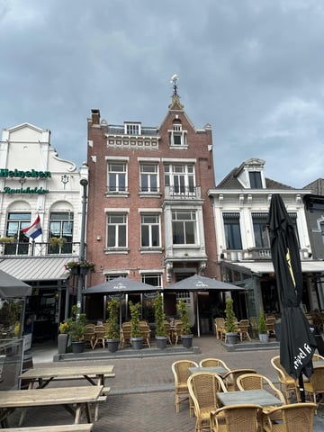Markt 18