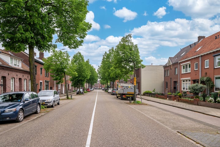 Bekijk foto 48 van Baarlosestraat 45