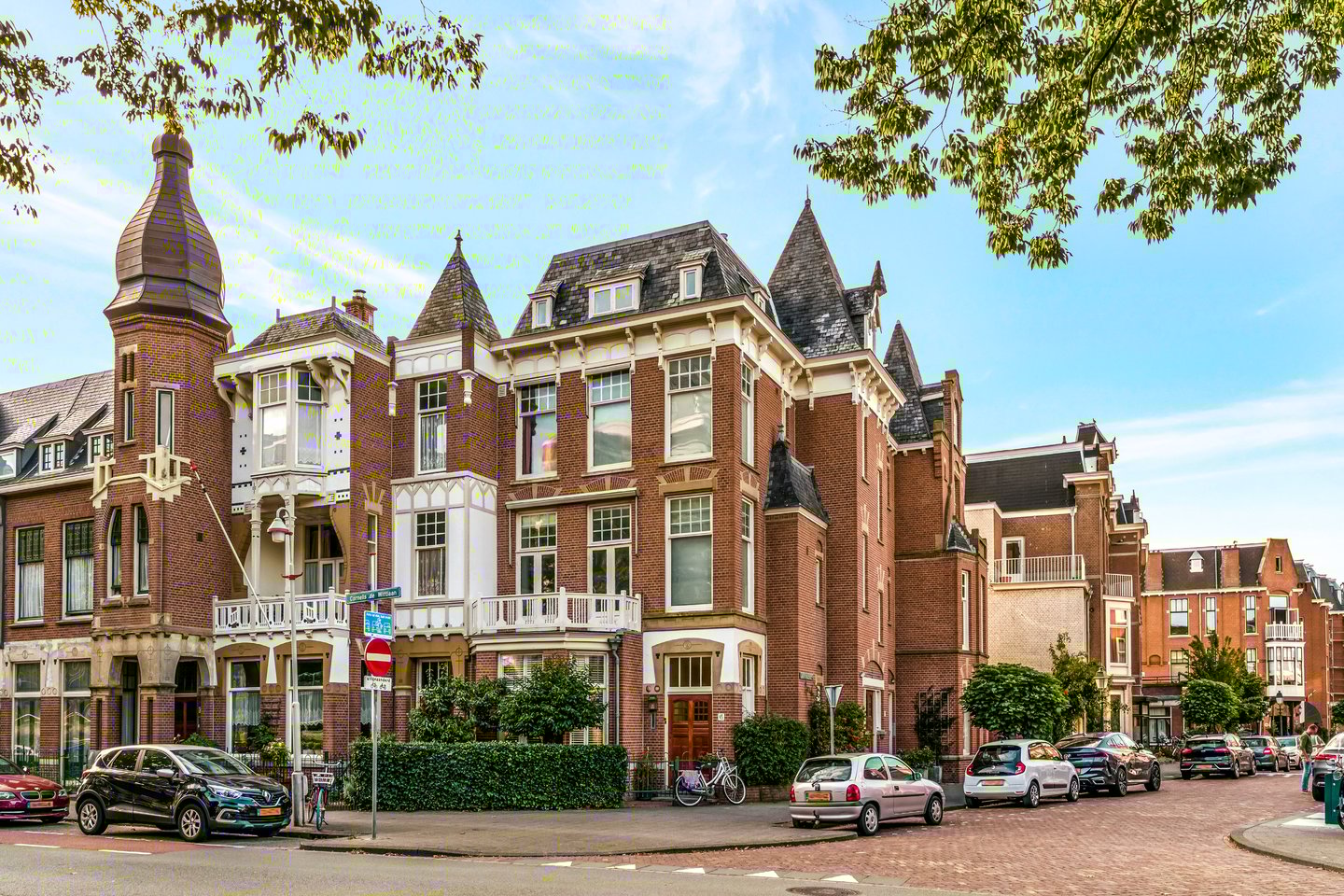 Bekijk foto 1 van Cornelis de Wittlaan 93