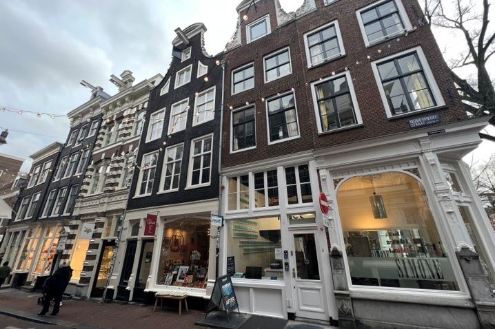 Bekijk foto 1 van Oude Spiegelstraat 9