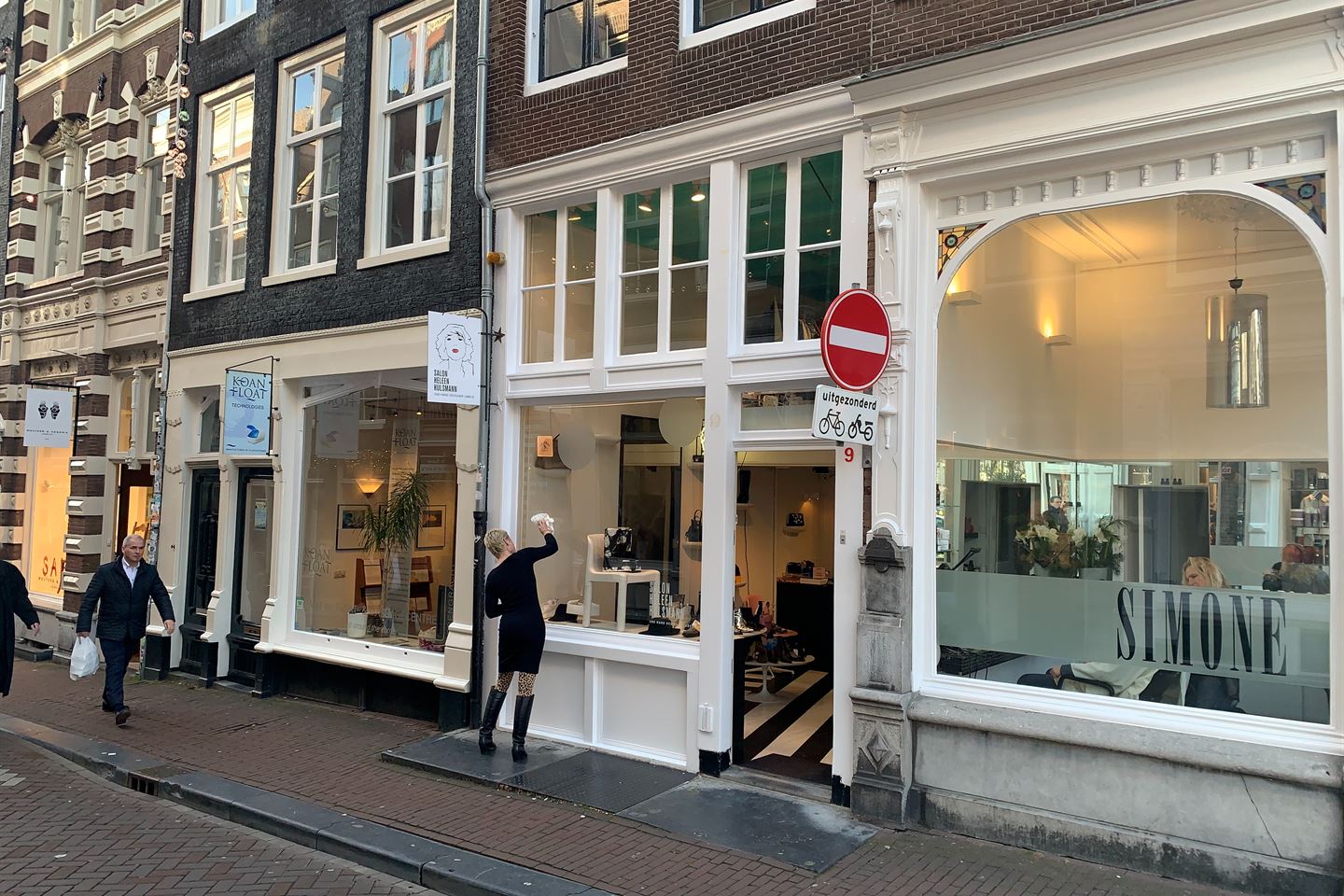 Bekijk foto 2 van Oude Spiegelstraat 9