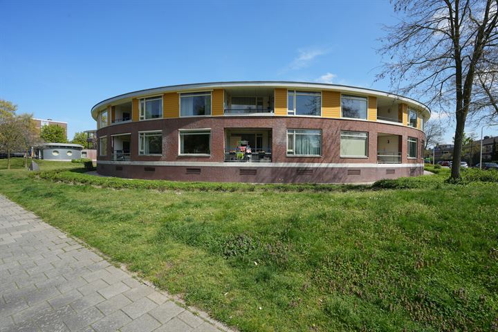 Bekijk foto 2 van Kanunnik van Kekenstraat 54