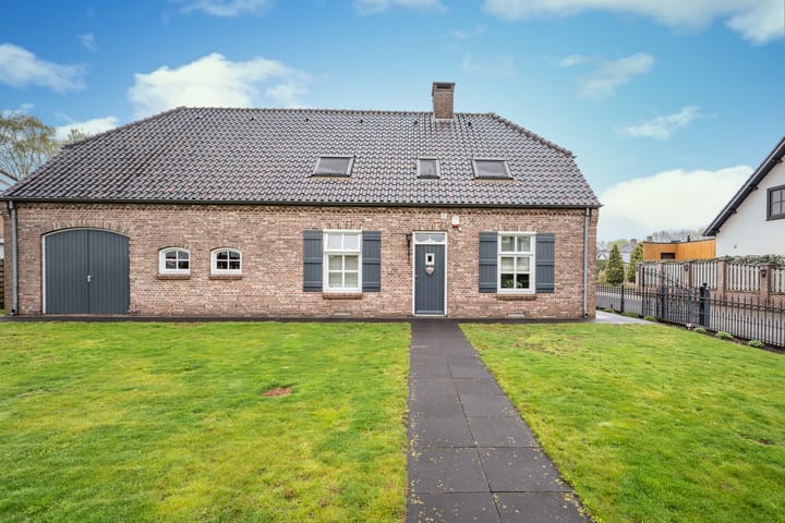 Photo 7 of Leeuwstraat 88