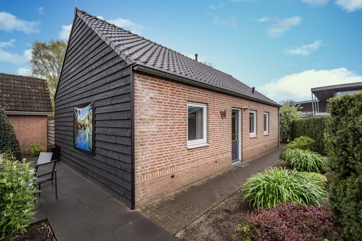 Photo 14 of Leeuwstraat 88