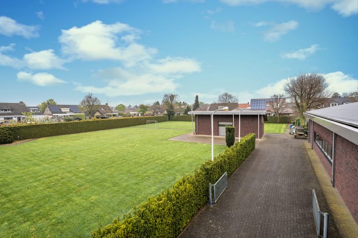 Photo 20 of Leeuwstraat 88