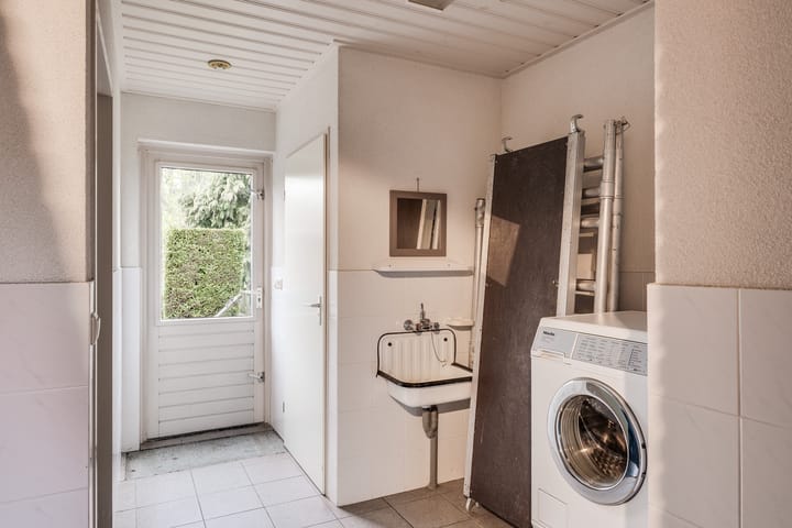 Photo 44 of Leeuwstraat 88