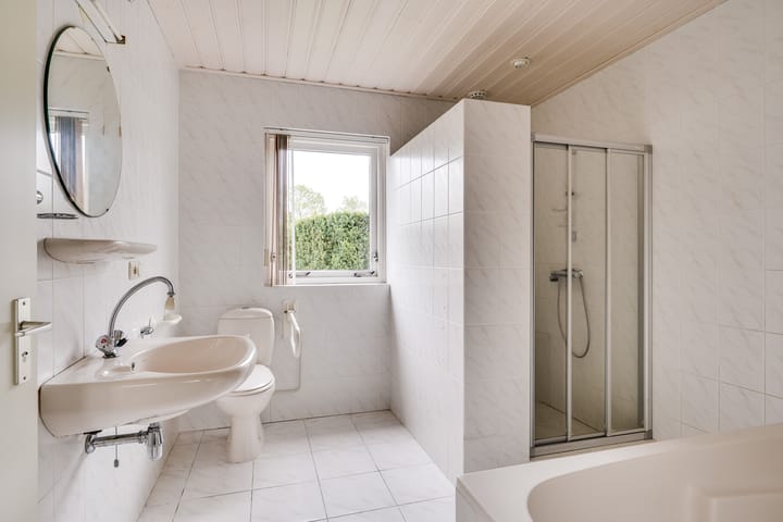 Photo 45 of Leeuwstraat 88