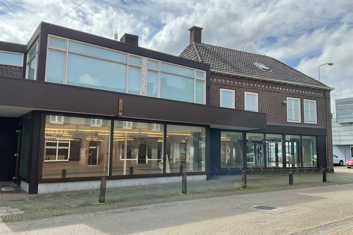 Kerkstraat 12, Deurne