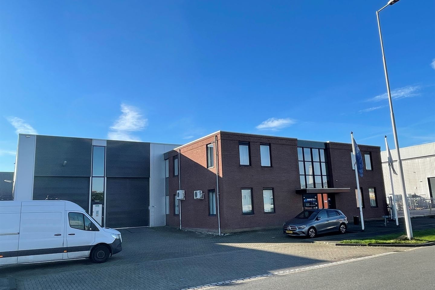 Bekijk foto 1 van Klompenmakerstraat 22