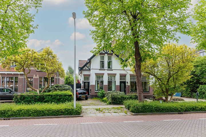 View photo 5 of Graaf Florisweg 56