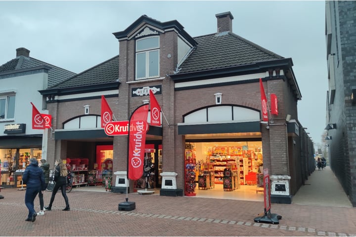 Hoofdstraat 127, Hoogeveen