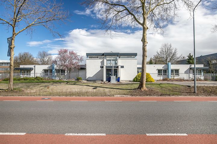 Frontstraat 2-B, Uden