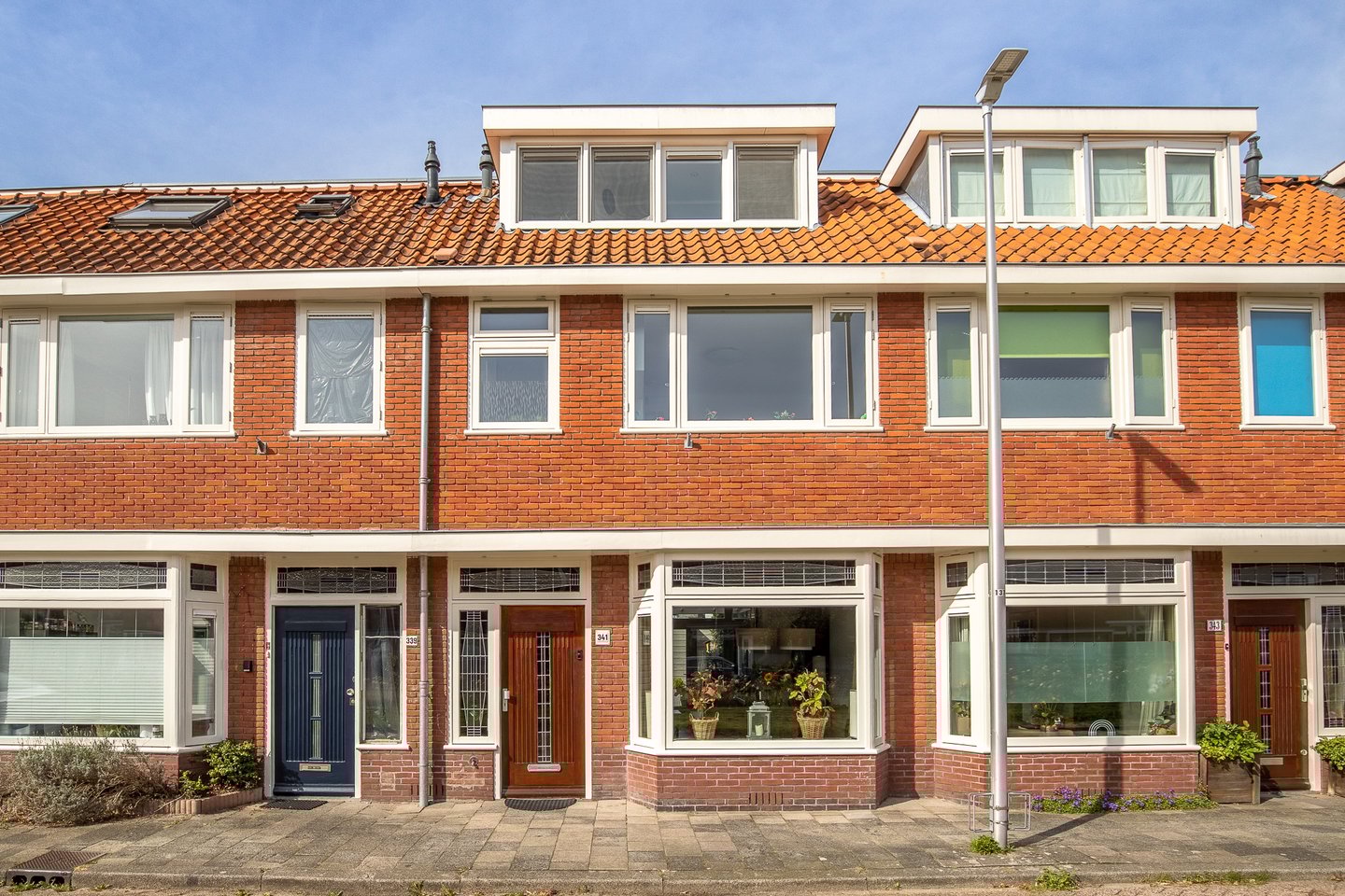 Bekijk foto 1 van Julianaweg 341