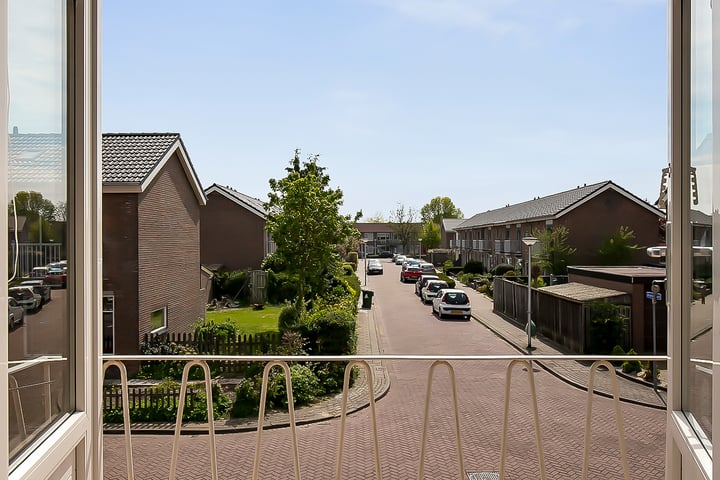 Bekijk foto 11 van Ribesstraat 31