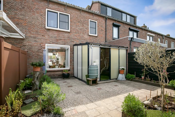 Bekijk foto 18 van Ribesstraat 31