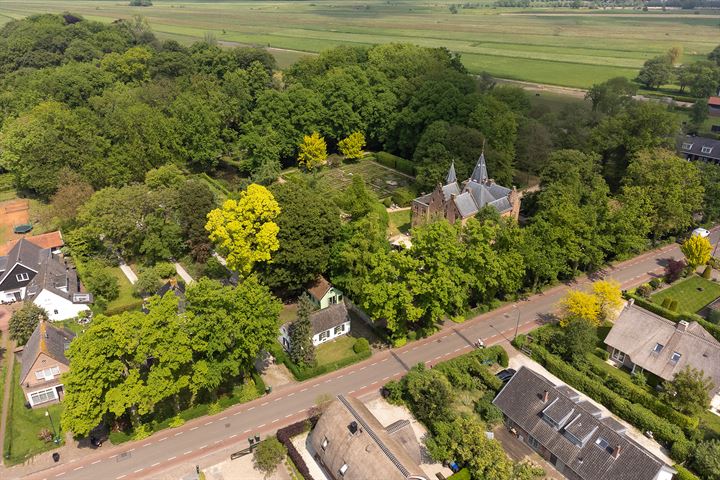 Bekijk foto 1 van Nieuw-Loosdrechtsedijk 152