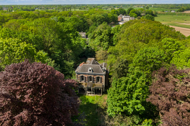 Bekijk foto 2 van Hemelrijkstraat 1