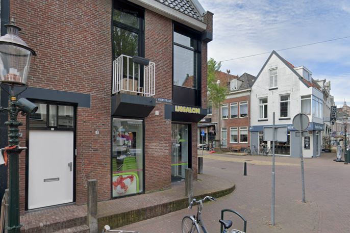 View photo 3 of Voorstraat 2