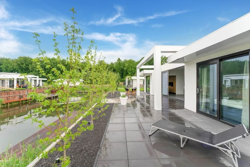 Foto 7 van Pluvierenweg 9-424