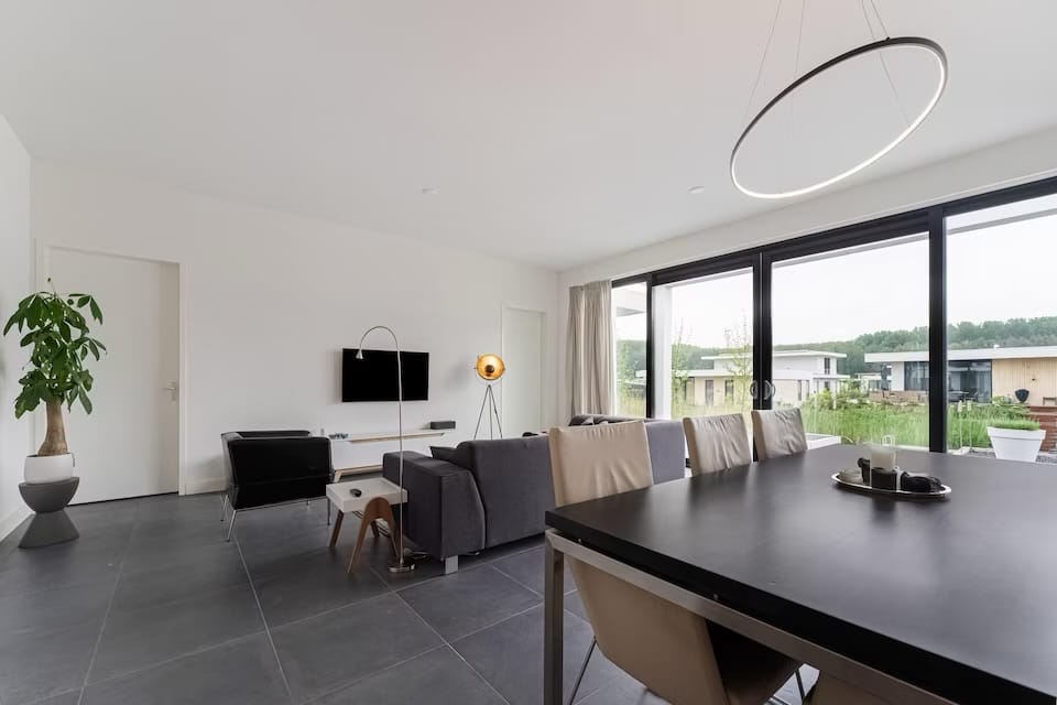 Foto 11 van Pluvierenweg 9-424