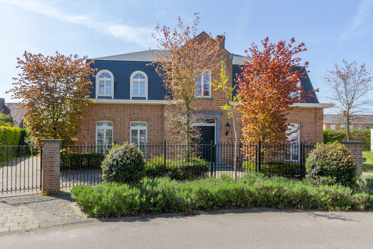 View photo 1 of Vulenstraat 11