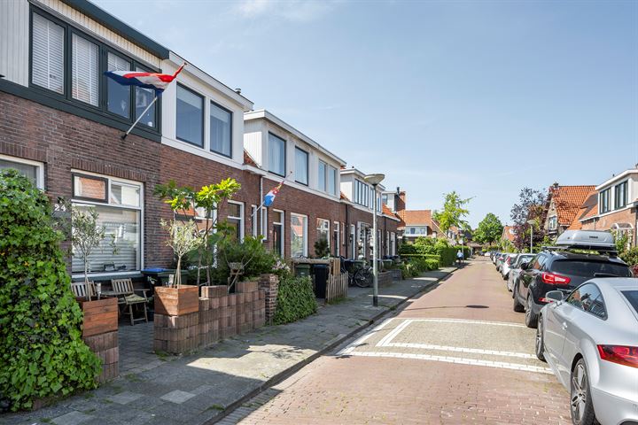 Bekijk foto 3 van Leliestraat 22