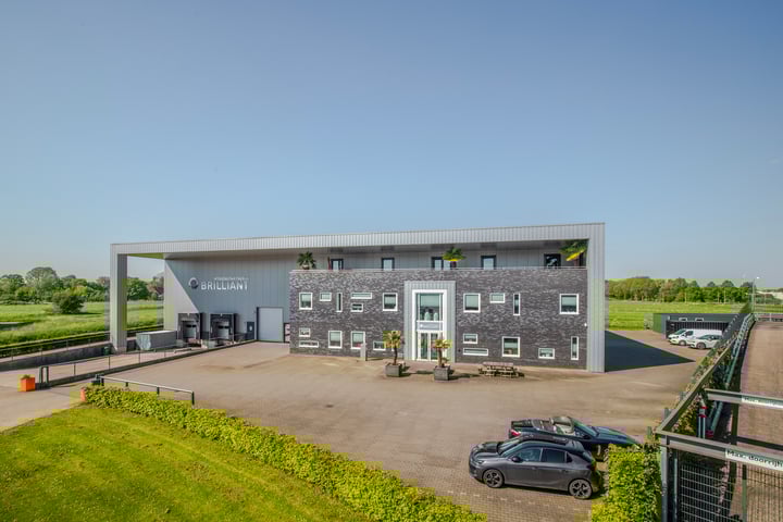 Typograaf 8, Duiven