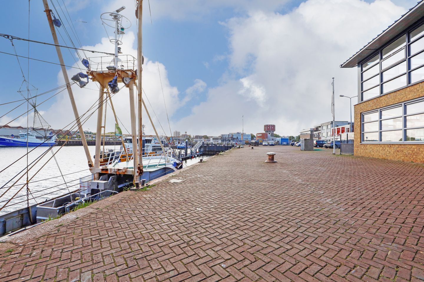 Bekijk foto 3 van Trawlerkade 83