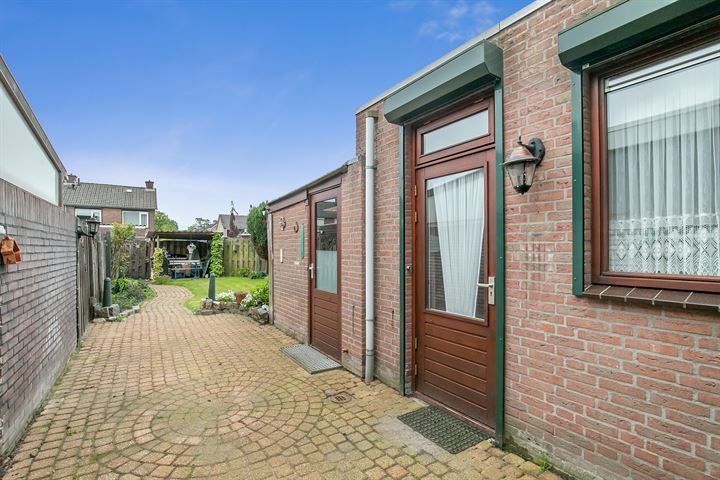 Bekijk foto 32 van Primulastraat 9