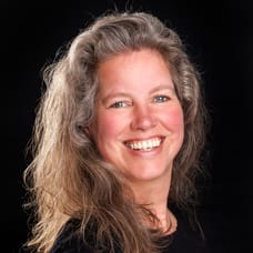 Anniek van der Mijl - Commercial Employee