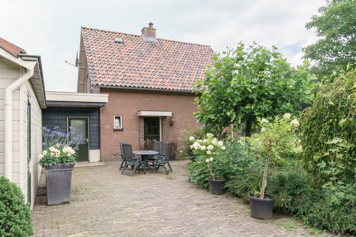 View photo 10 of Oude Prinsenweg 18