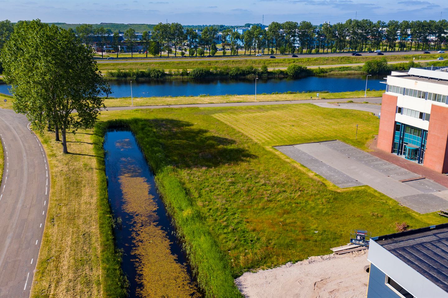 Bekijk foto 5 van Businesspark Friesland-West 41