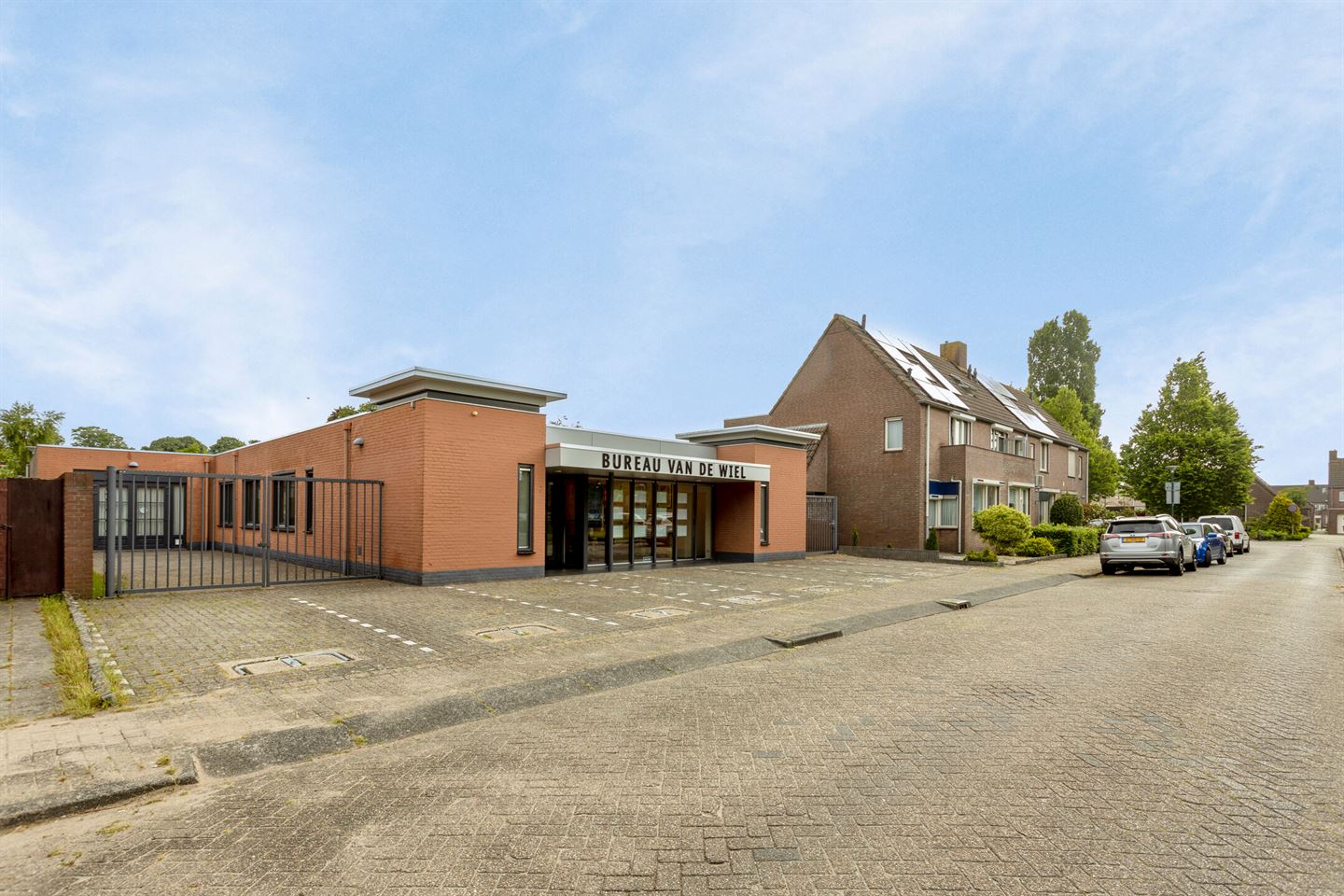 Bekijk foto 2 van Marijkestraat 9