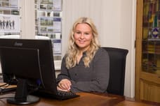 Nina Meuleman - Commercial Employee