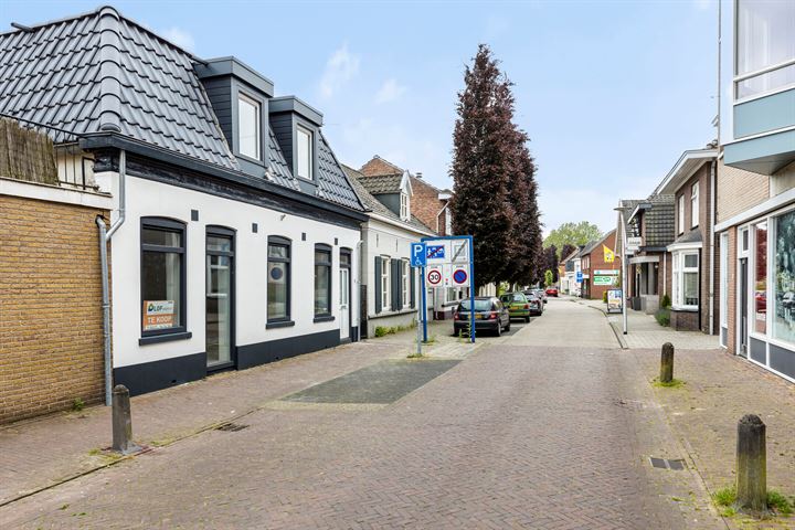 Bekijk foto 28 van Spoorstraat 1