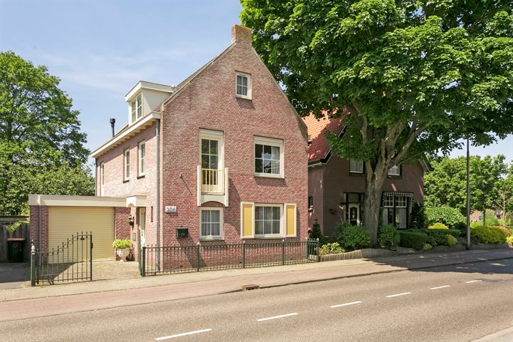 Bekijk foto 40 van Heereweg 104