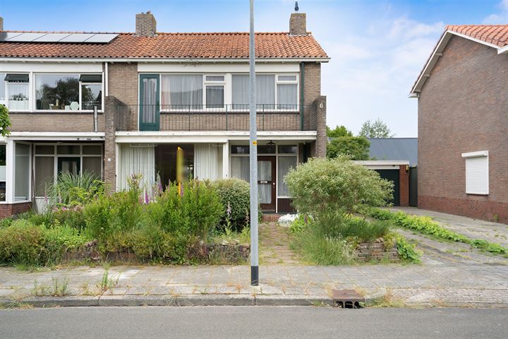 Bekijk foto 1 van Meidoornstraat 13