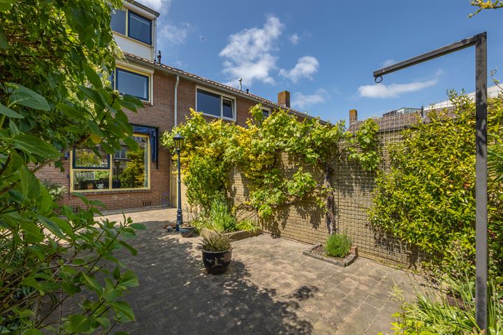 View photo 40 of Prinses Beatrixstraat 66